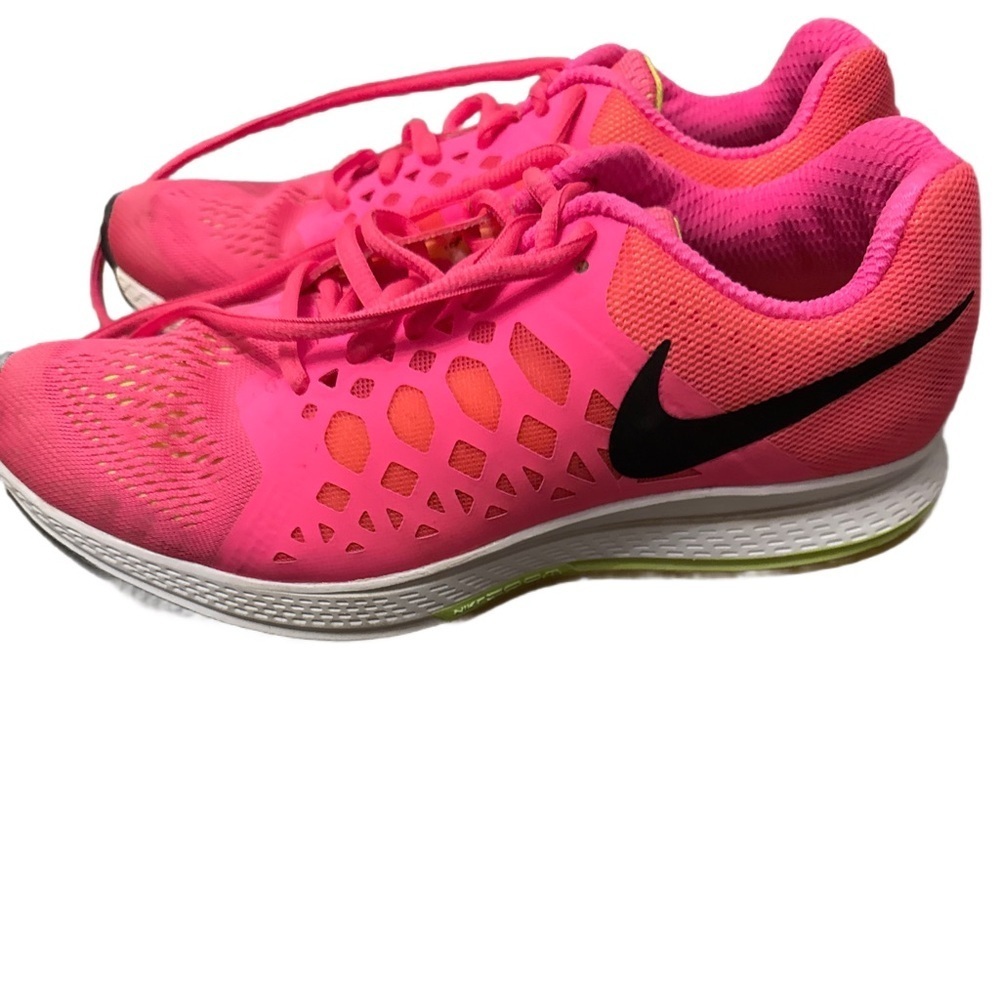 Nike Pegasus 31 Running Shoes Women US Hyper Pink Black Volt C6
Sz7.5 - Picture 2 of 5